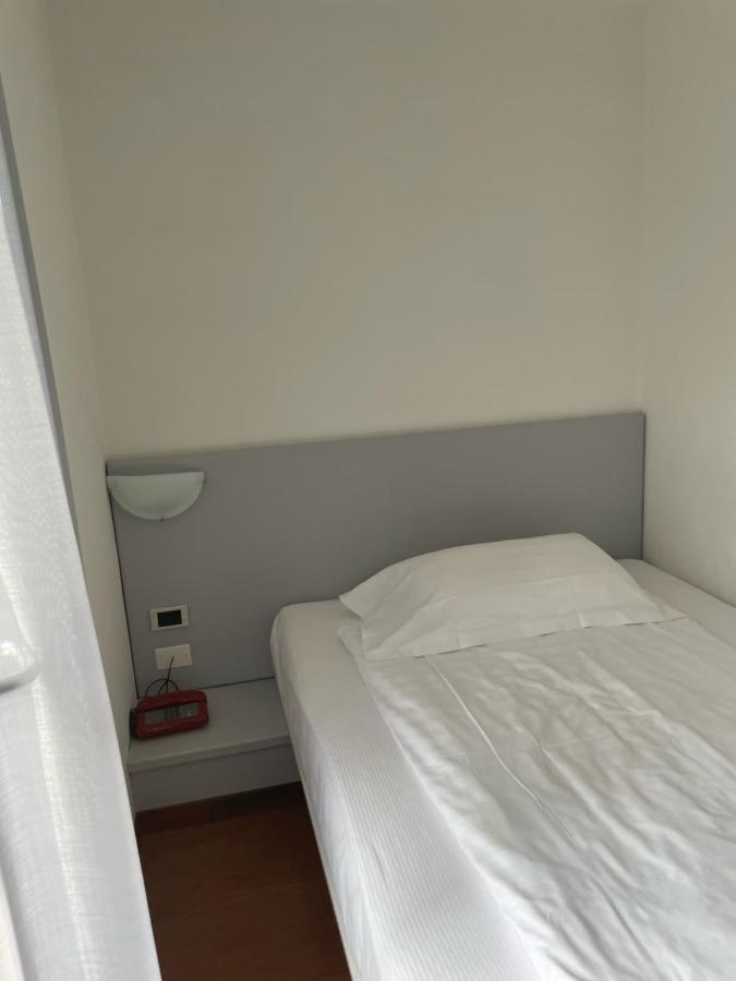 Hotel Al Caval Torri Del Benaco Buitenkant foto